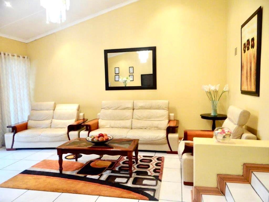 Lilliz Guest House Ουμτάτα Εξωτερικό φωτογραφία